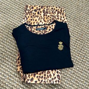 Ralph Lauren M lounge set. Black top w/Cheetah print lining, matching pants.